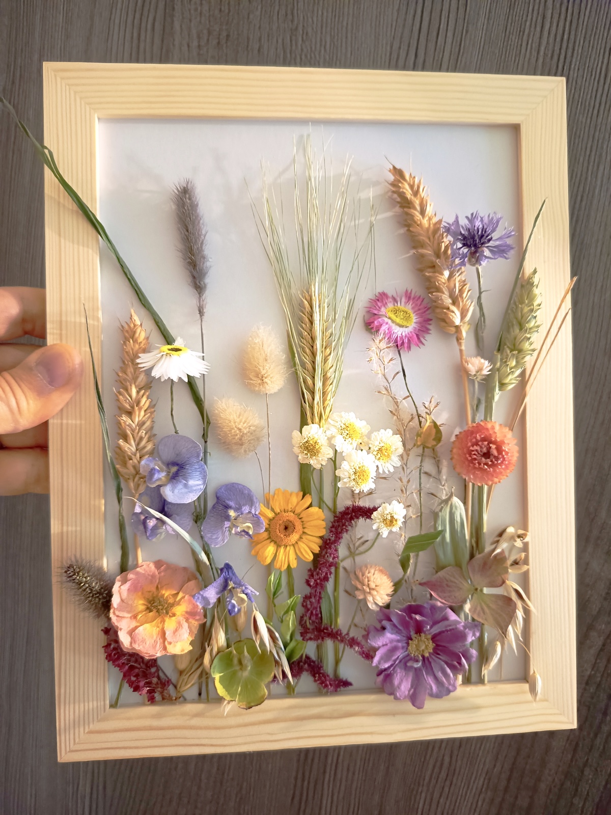 9-cadre floral multicolore